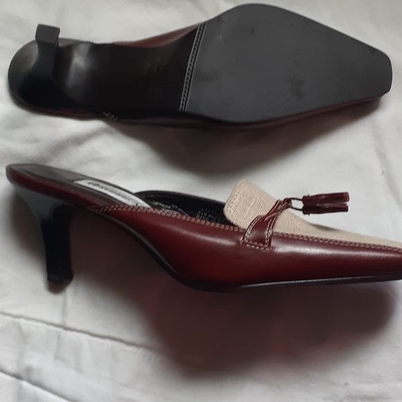 Etienne Aigner PATRICIAN Heels size 6M Leather - Picture 4 of 6